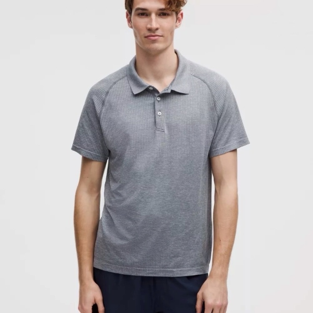 Lululemon Metal Vent Tech Polo Shirt Size L Gray Short Sleeve Golf Tennis Preppy